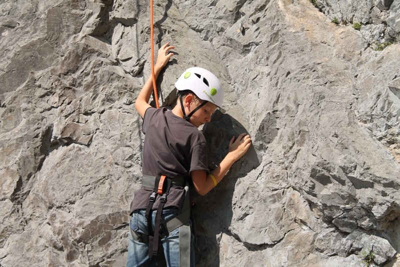 Village Camps International Summer Camp Leysin, Switzerland 2026-07-18 https://www.villagecamps.com/journals_admin/images/691-9-climb (57).jpg